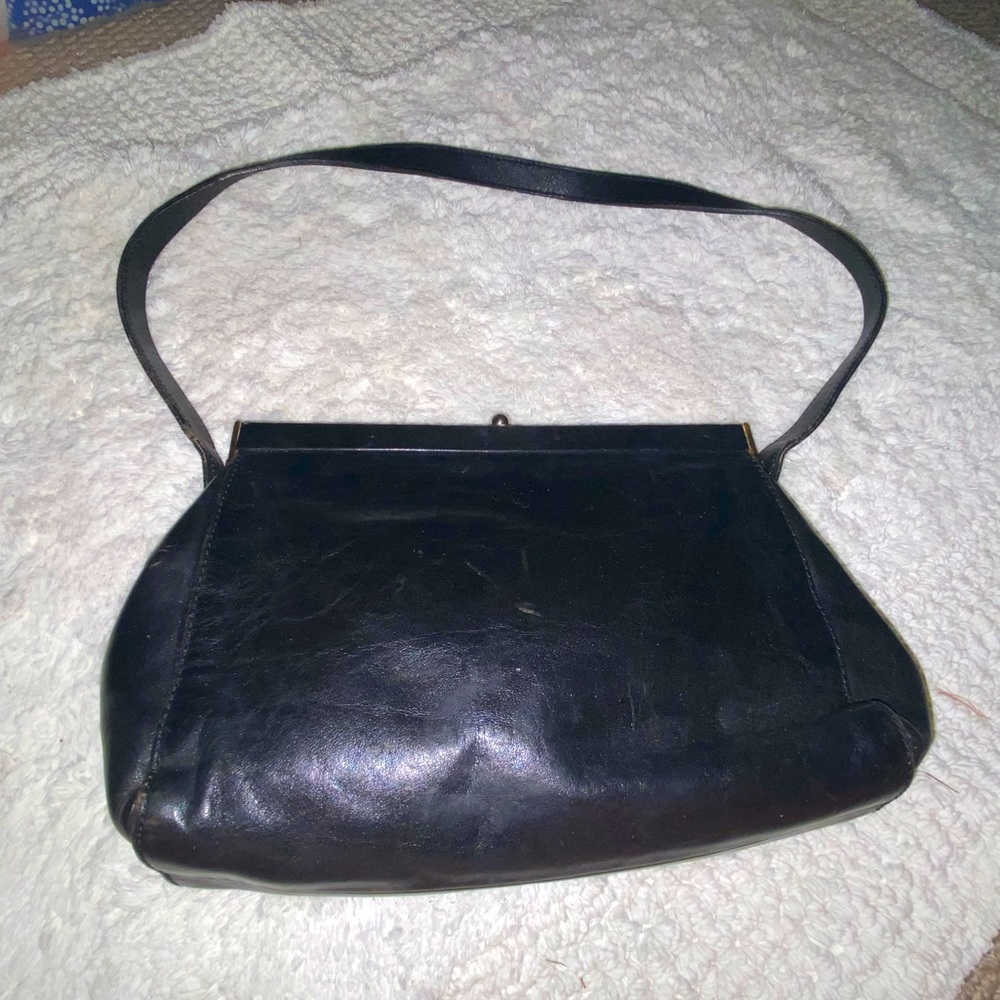 Monsac black leather purse